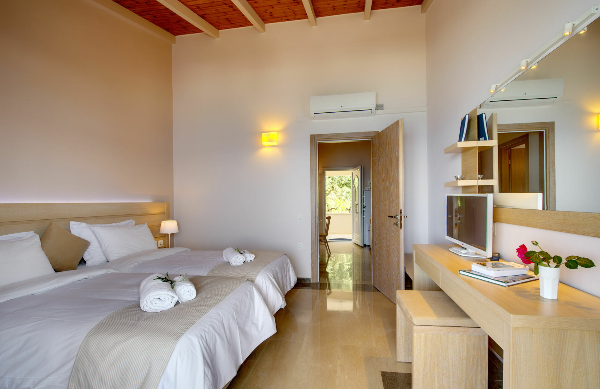 Krouzeri Beach Apartments Katavolos Exterior photo