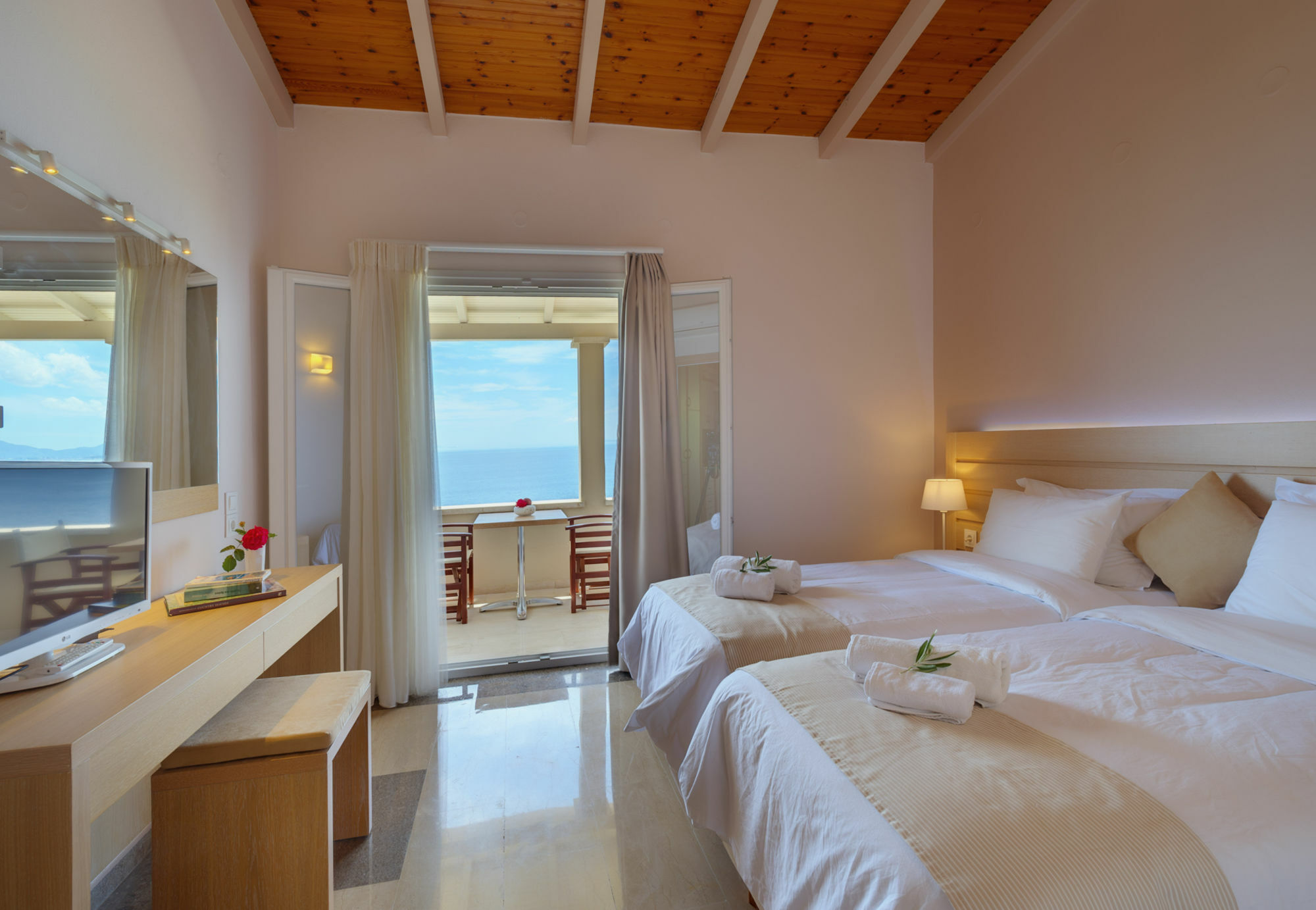 Krouzeri Beach Apartments Katavolos Exterior photo