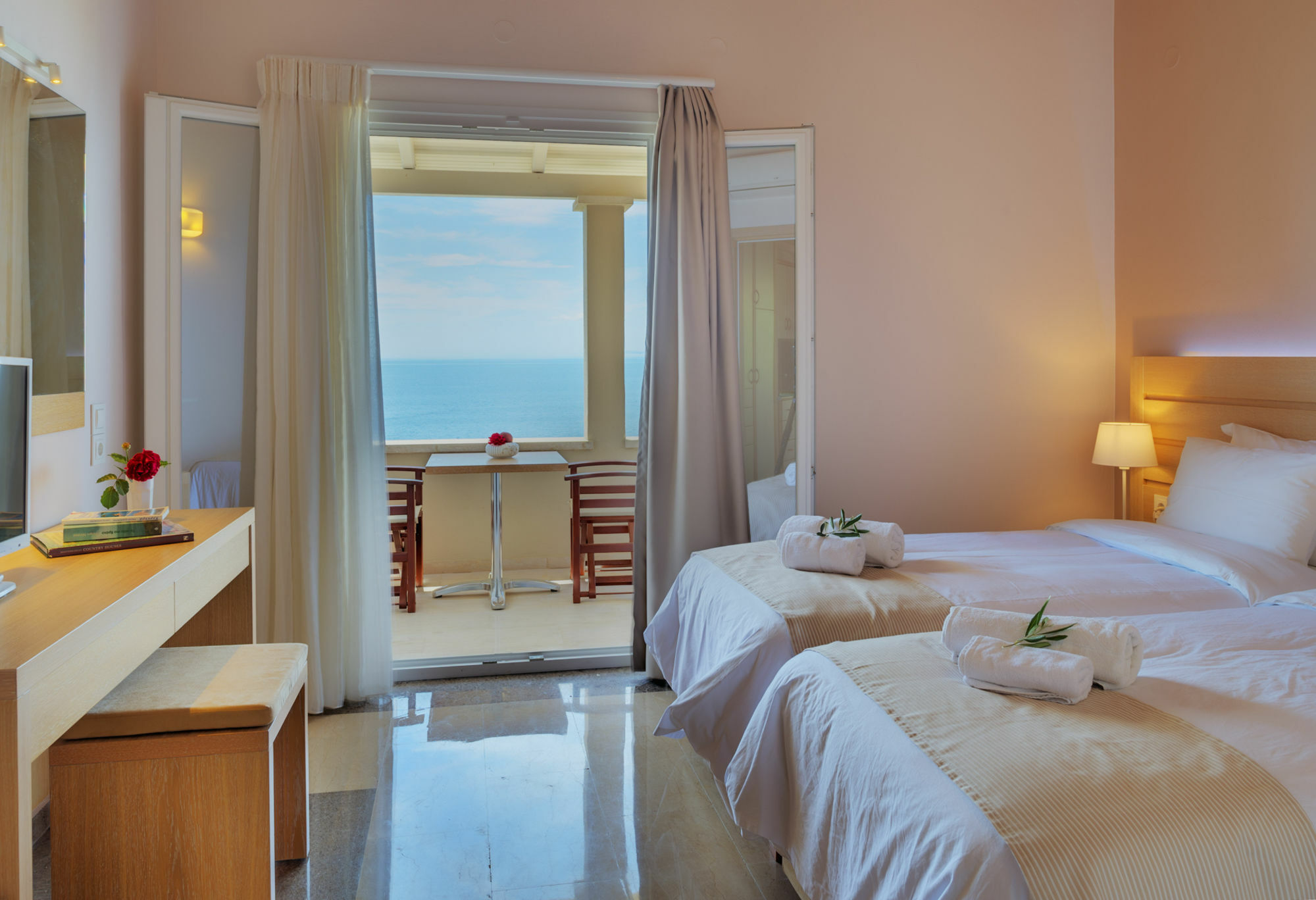 Krouzeri Beach Apartments Katavolos Exterior photo